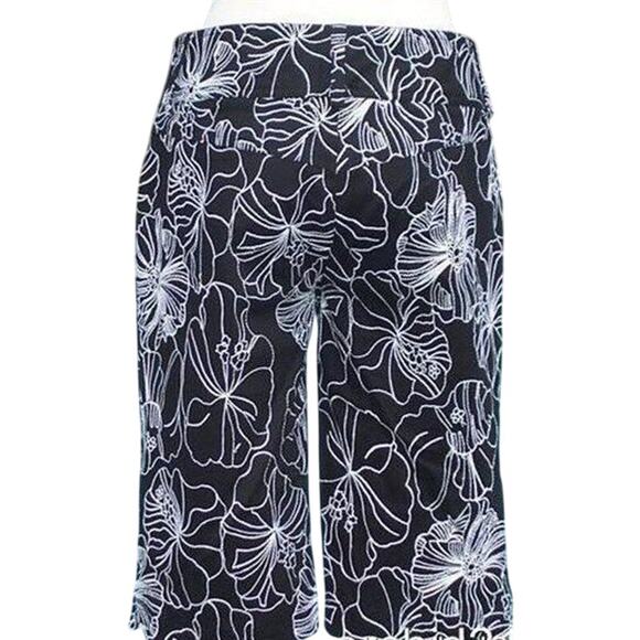 Cache Hibiscus Embroidery Walking Bermuda City Short Dress New NWT $88 stretch - Picture 2 of 3